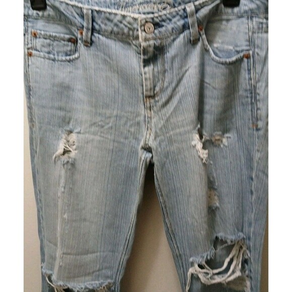 American eagle True Boot light denim distressed Holes destroyed jeans size 10R - Picture 3 of 16